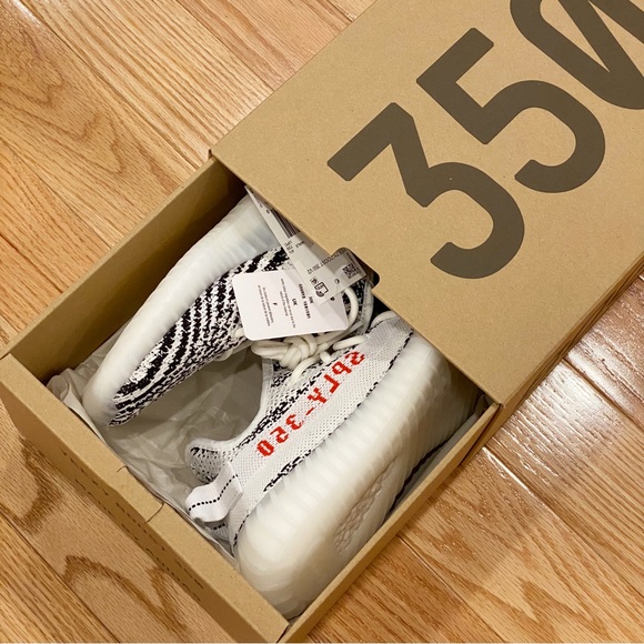 Adidas Yeezy Boost 350 V2 Zebra - Picture 3 of 7